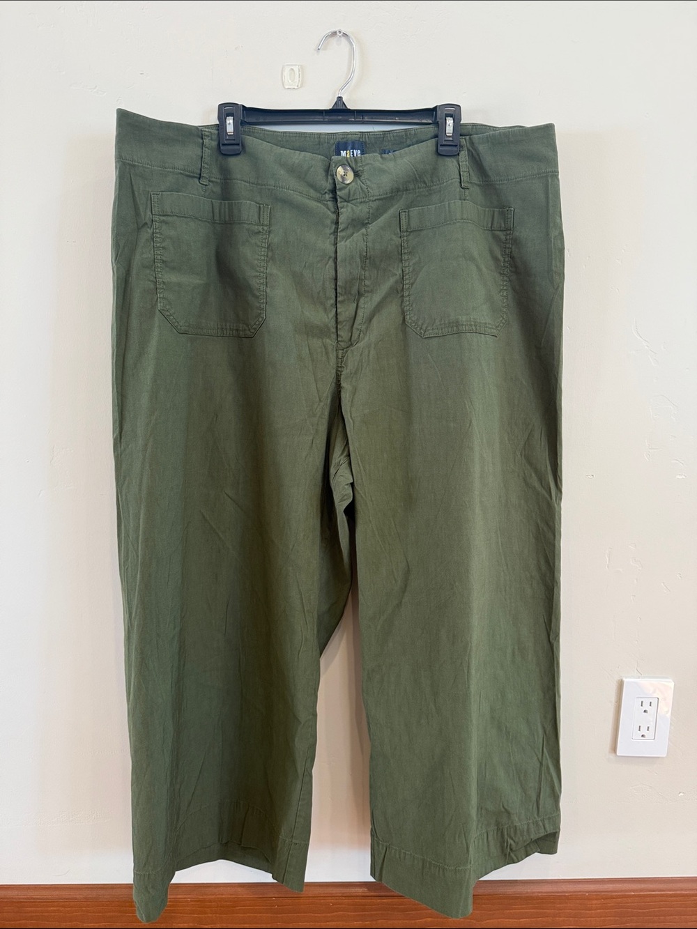 Maeve Colette High-Rise Wide-Leg Pants in Magic Fabric in Green size 24W
